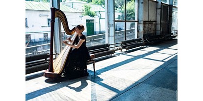 Hochzeitsmusik - Musikrichtungen: Klassik - Gnas - Harpist For Your Event in Graz