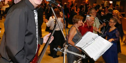 Hochzeitsmusik - Musikrichtungen: 60er - Oberösterreich - Nightfever Tanz- Party- und Unterhaltungsband