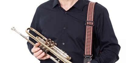 Hochzeitsmusik - Besetzung (mögl. Instrumente): Trompete - Alleinunterhalter Hubert - Die Allrounder