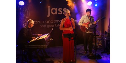 Hochzeitsmusik - Kosten für Agape/Sektempfang (1 Stunde): wir spielen keine Agapen - Erlangen - jass - jazzup and smooth sounds