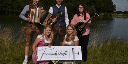 Hochzeitsmusik - Besetzung (mögl. Instrumente): Saxophon - Gmünd (Gmünd) - Freindschoft - Die Band aus dem Waldviertel
