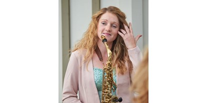 Hochzeitsmusik - Band-Typ: Jazz-Band - Niederösterreich - Saxophonistin, Silke Gert - Saxophonistin Silke Gert