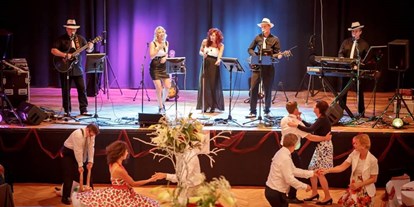 Hochzeitsmusik - Band-Typ: Alleinunterhalter - Teesdorf - Natascha 'Albdreamgirl' Husar