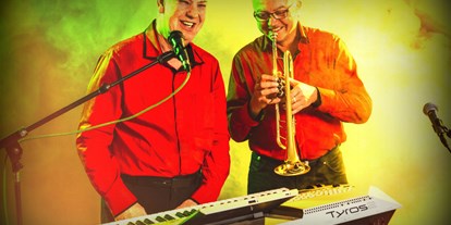 Hochzeitsmusik - Besetzung (mögl. Instrumente): Trompete - Österreich - DIE 2 INNSBRUCKER - Das versierte Tanzmusikduo aus Tirol - perfekte Musik von den 60ern bis heute