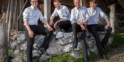 Hochzeitsmusik - Besetzung (mögl. Instrumente): mehrstimmige Arrangements - Österreich - WASCHECHT - DIE Livemusik für jeden Anlass!