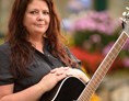 Hochzeitsband: Musik für Hochzeit, Taufe, Beerdigung und Feierlichkeiten von Sängerin Vorarlberg - Sängerin Yvonne Brugger Vorarlberg