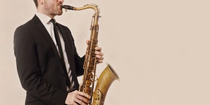 Hochzeitsmusik - Musikrichtungen: Pop - Gaweinstal - Saxophonist für Empfang Wien - Saxophonist Wien