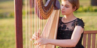 Hochzeitsmusik - Besetzung (mögl. Instrumente): Harfe - Radersdorf (Kirchberg an der Raab) - Harpist For Your Event in Graz