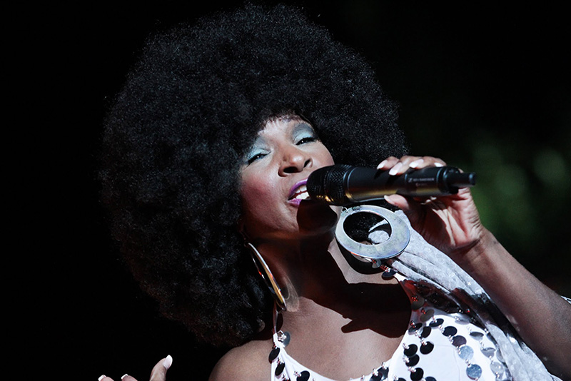 Hochzeitsband - Pamela O'Neal die Frontfrau der Hochzeitsband Soul On Ice Band. - Pamela O'Neal and Soul On Ice Band