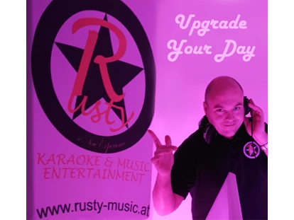 Hochzeitsmusik - Upgrade your Wedding Day - Rusty Karaoke & Music Entertainment Premium Hochzeits-DJ für Ihren schönsten Tag