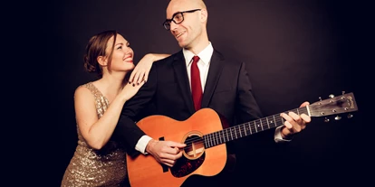 Hochzeitsmusik - Kosten für Agape/Sektempfang (1 Stunde): bis 300 Euro - Wien Hernals - Dezember 2019 - Jack & Rizzo