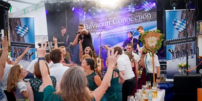 Hochzeitsmusik - Kosten für Abendhochzeit (ca. 5 Stunden): über 2400 Euro - Riedenburg - BAVARIAN CONNECTION