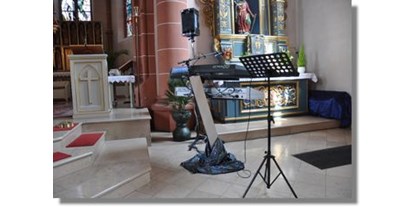 Hochzeitsmusik - Kosten für Agape/Sektempfang (1 Stunde): bis 300 Euro - DENNY & BAND, Gesang zur Trauung in der Kirche oder im Standesamt - DENNY & BAND, PartyDuo/Trio mit DJ