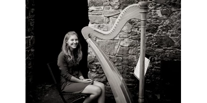 Hochzeitsmusik - Besetzung (mögl. Instrumente): Harfe - Hautzendorf (Kreuttal) - Hochzeit auf der Ruine Dobra - Harfenistin Petra Mallin