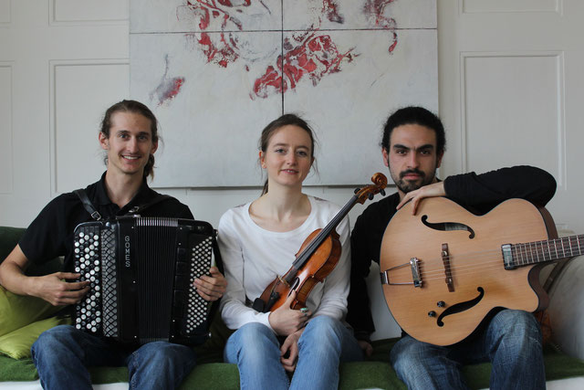 Hochzeitsband - David Häggi, Angèle Quenette und Fernando Noriega (v.l.) - Contes et Rondes