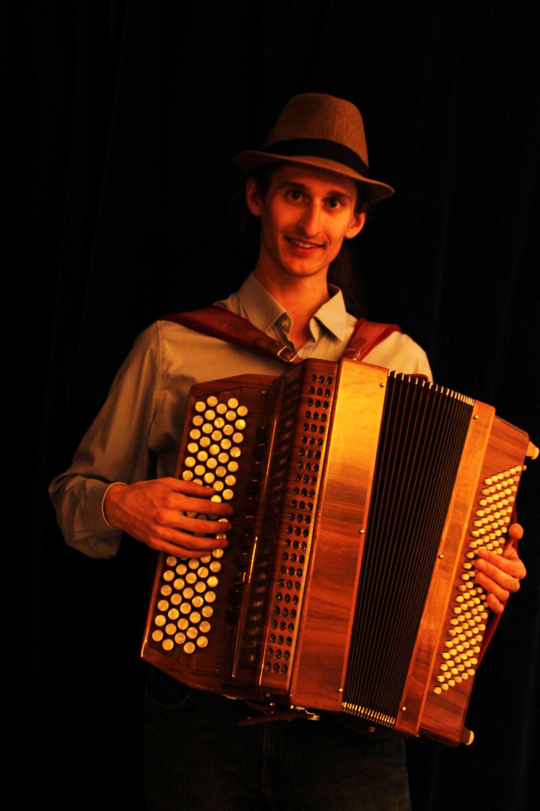 Hochzeitsband - Häggi - Akkordeonist und Liederdichter