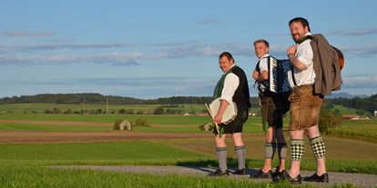 Hochzeitsmusik - Besetzung (mögl. Instrumente): männliche Hauptstimme - Oberbayern - Immer unterwegs - Koitaboch-Musi (Cold Creek Music)