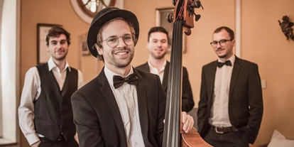 Hochzeitsmusik - Brodingberg - Kontrabassist der All Jazz Ambassadors 2 - All Jazz Ambassadors