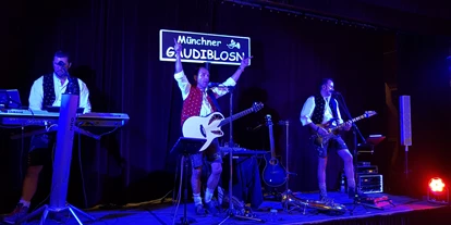 Hochzeitsmusik - PLZ 82538 (Deutschland) - Trio für Hochzeit etc. in Tracht - Lets-Dance-Partyduo