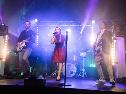 Hochzeitsmusik - Liveband UPGRADE - UPGRADE