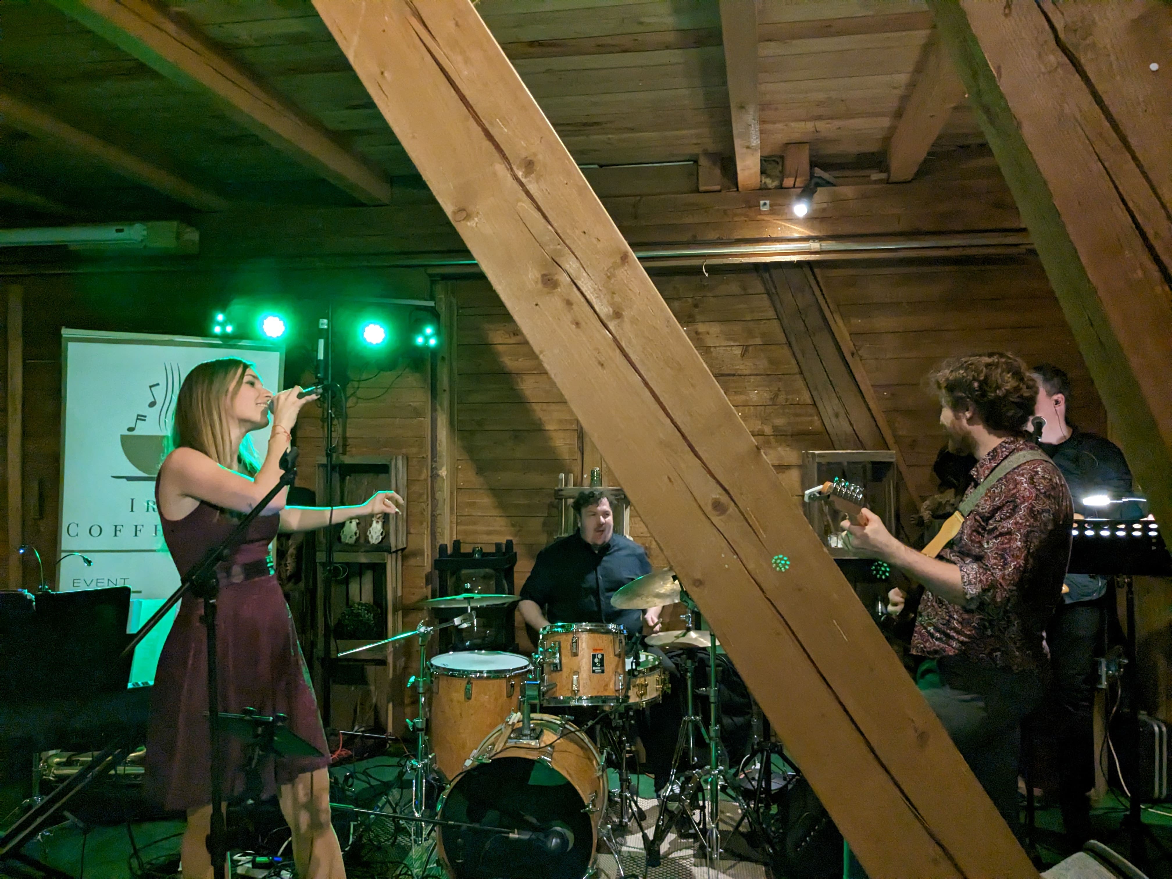 Hochzeitsmusik - Band-Typ: Jazz-Band - Österreich - Iris' Coffeeshop Livemusik - Iris' Coffeeshop