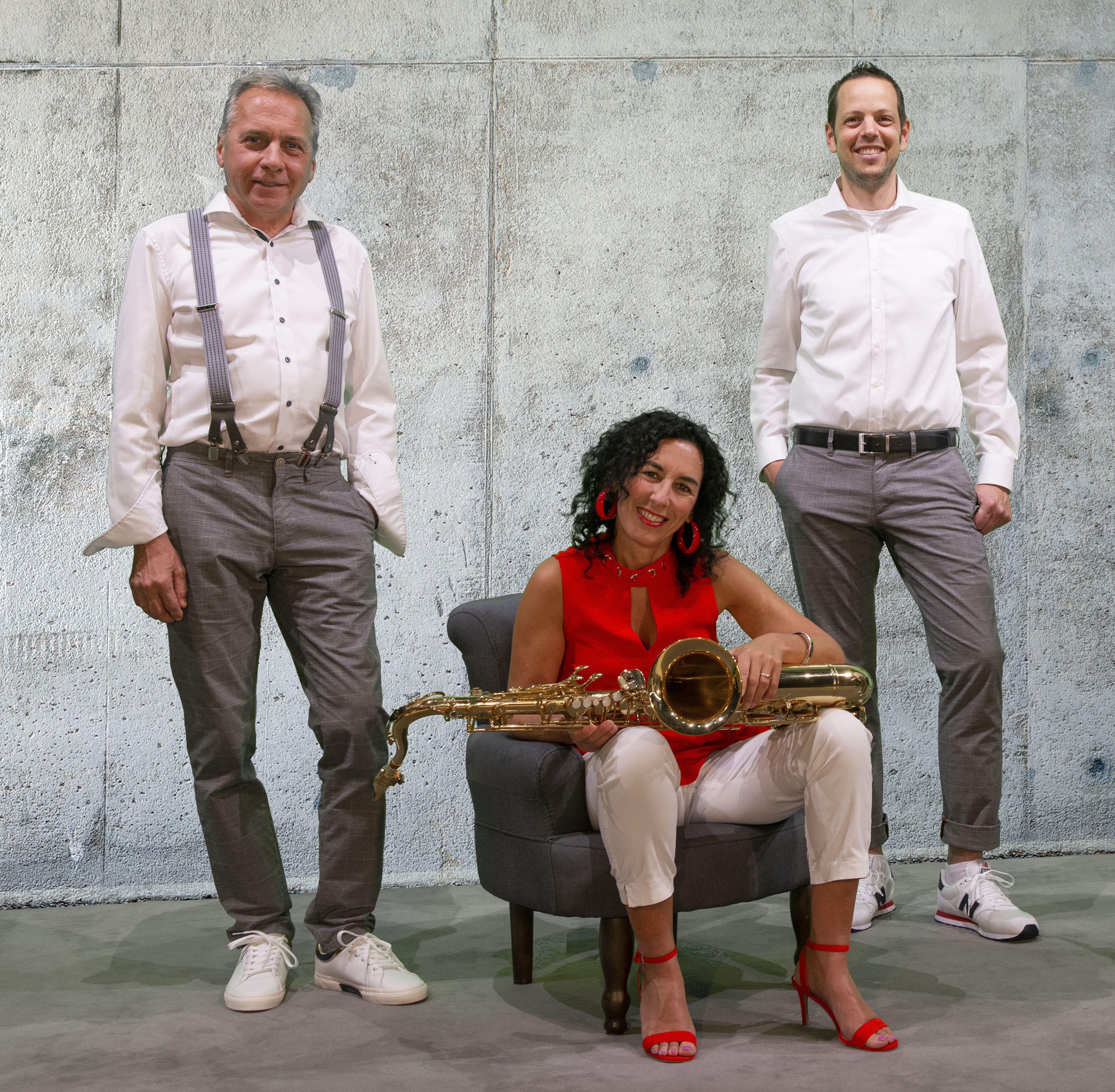 Hochzeitsmusik - Einstudieren von Wunschsongs - Baden-Württemberg - Dacapo - Studiobild als Trio - Partyband und Hochzeitsband DaCapo