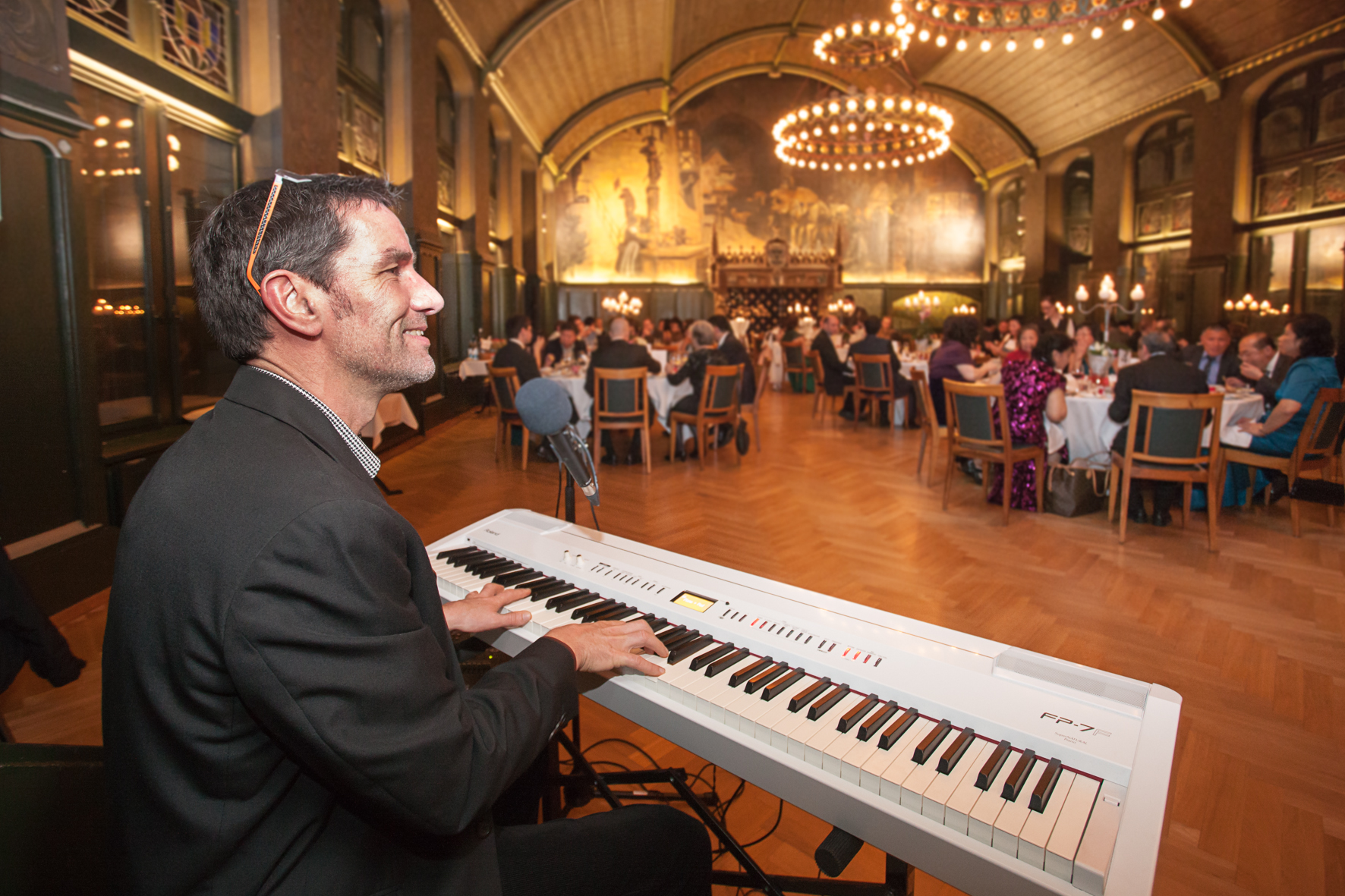 Hochzeitsmusik - geeignet für: Tanzmusik - Schwarzwald - relaxMUSIC Solo - relaxMUSIC - flexible Bandbesetzungen mit DJ-Service