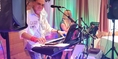 Hochzeitsmusik - Einstudieren von Wunschsongs - Steiermark - DIE LIVE MUSIK FRANKYBAND IM DUO. - FRANKY´S BAND,  INTERNATIONALE MUSIK  UND BALKANMUSIK