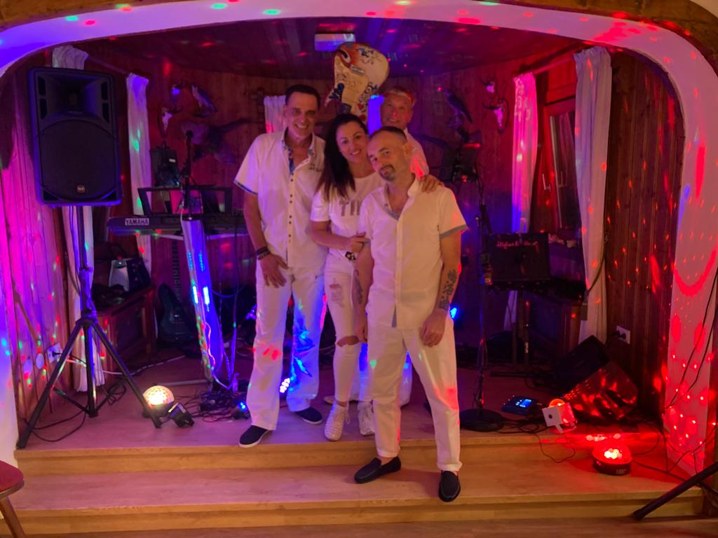 Hochzeitsband: Frankysband spieltals DJ, im Duo, im Trio und im Quartett. - FRANKY´S BAND,  INTERNATIONALE MUSIK  UND BALKANMUSIK