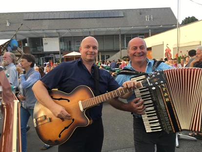 Hochzeitsmusik - Einstudieren von Wunschsongs - Steiermark - Volkstümlich - MIKAS BAND