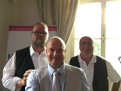 Hochzeitsmusik - Einstudieren von Wunschsongs - Steiermark - Sänger Mika, Emmerich und Milan - MIKAS BAND