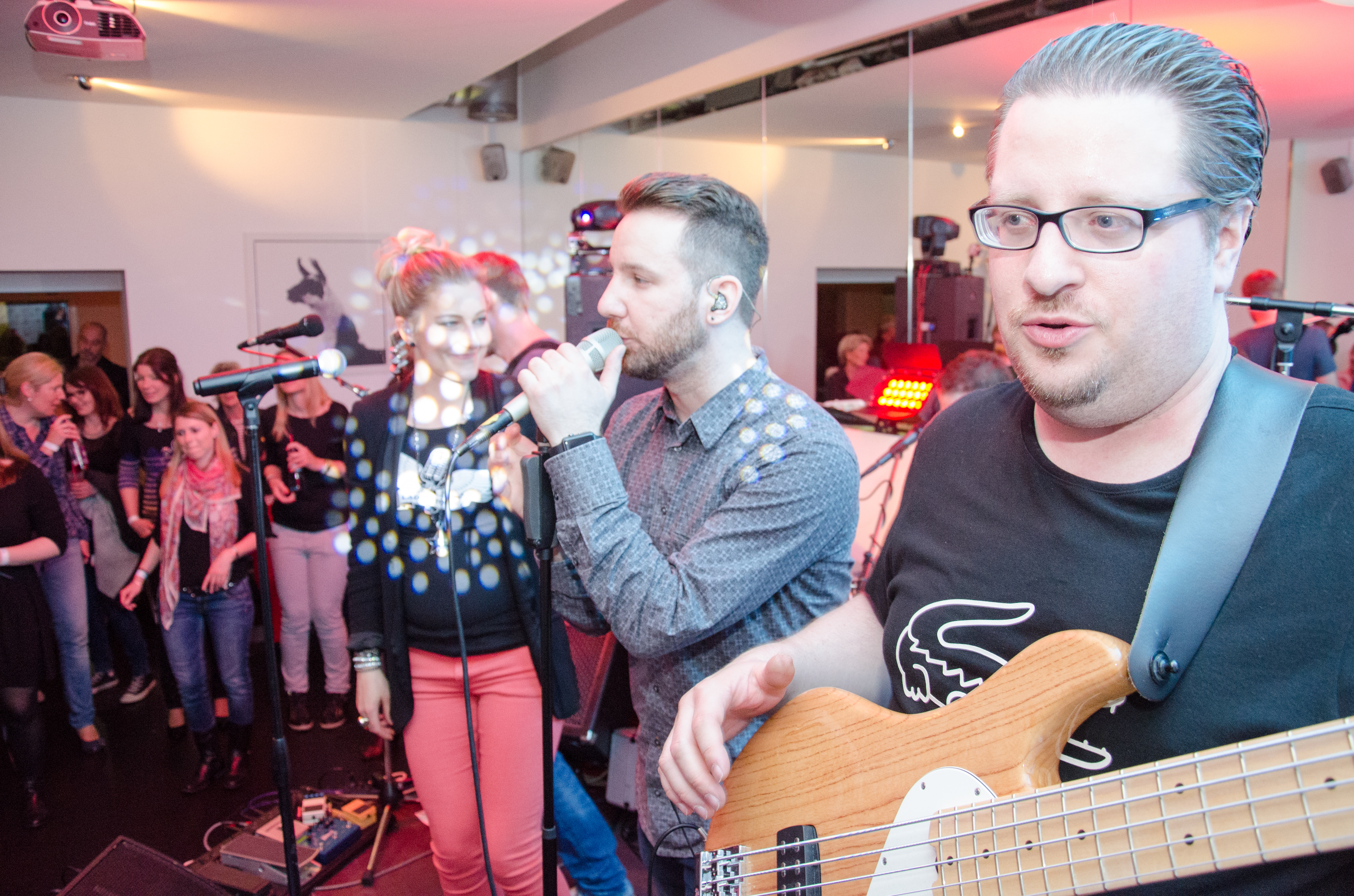 Hochzeitsband: Party Inside