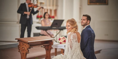Hochzeitsmusik - Musikrichtungen: Hits von Heute - Karlsruhe - Duo bei einer Hochzeit - Geigenhimmel