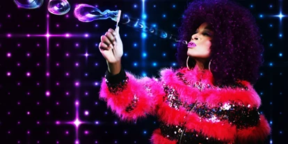 Hochzeitsmusik - Musikrichtungen: 70er - Hessen Süd - Pamela O'Neal die Frontfrau der Hochzeitsband Soul On Ice Band. - Pamela O'Neal and Soul On Ice Band