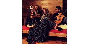 Hochzeitsmusik In Weinviertel Auf Der Karte Finden Mit Bildern