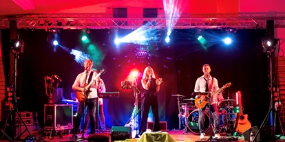 Hochzeitsmusik - PLZ 82538 (Deutschland) - Große Besetzung Quintett - Caipirinha Partyband® & Hochzeitsband München