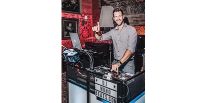 Hochzeitsmusik - geeignet für: Partymusik - Nordrhein-Westfalen - DJ and Live Percussions - DJ Monobeats - Hochzeits DJ mit live Percussion