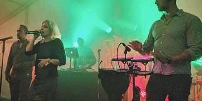 Hochzeitsmusik - geeignet für: Partymusik - Nordrhein-Westfalen - Live Percussions - DJ Monobeats - Hochzeits DJ mit live Percussion