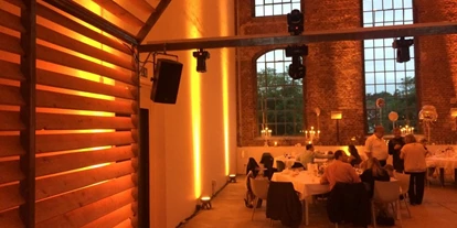 Hochzeitsmusik - geeignet für: Partymusik - Ruhrgebiet - Ambientebeleuchtung - Klangwahl - Hochzeits Dj und Eventservice