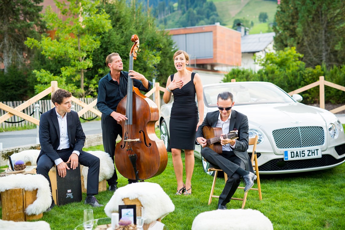Hochzeitsband: Unplugged - Rhythm and Heels