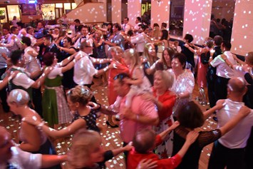 Hochzeitsband: Nightfever Tanz- Party- und Unterhaltungsband