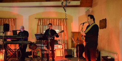 Hochzeitsmusik - geeignet für: Hintergrundmusik - Mühlviertel - Nightfever Tanz- Party- und Unterhaltungsband