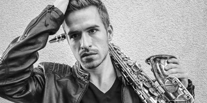 Hochzeitsmusik - Musikrichtungen: Hits von Heute - Saxophonist Wien - DJ und Saxophonist