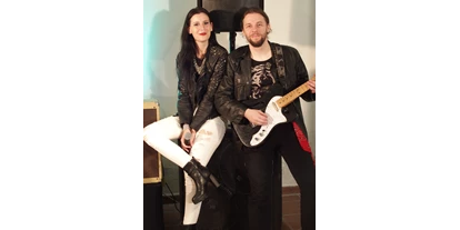 Hochzeitsmusik - Musikrichtungen: Hits von Heute - Hitmaschin-Coverduo