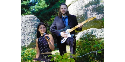 Hochzeitsmusik - Musikrichtungen: Hits von Heute - Hitmaschin-Coverduo