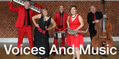 Hochzeitsmusik - geeignet für: Hintergrundmusik - Mühlviertel - Quintett-Besetzung mit Sängerinnen/Sänger und Kontrabass/E-Bass - Voices and Music aus Linz