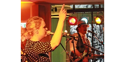 Hochzeitsmusik - PLZ 6323 (Österreich) - Repeat it - Die Tanz & Partyband