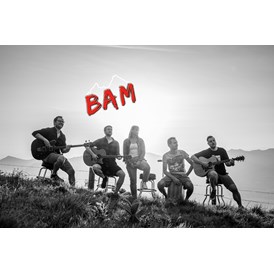 Hochzeitsband: BAM-Foto mit Logo - BAM - Berchtesgaden Acoustic Music