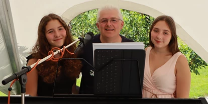 Hochzeitsmusik - geeignet für: Hintergrundmusik - Mühlviertel - M G M - Mixed Generation Music
