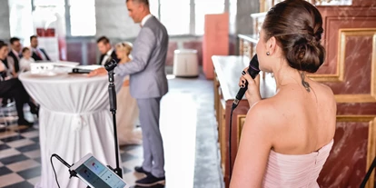 Hochzeitsmusik - Besetzung (mögl. Instrumente): weibliche Hauptstimme - Düsseldorf - Hochzeit 2019 mit Hochzeitssängerin Jennifer Boerner - Hochzeitssängerin Jennifer Boerner